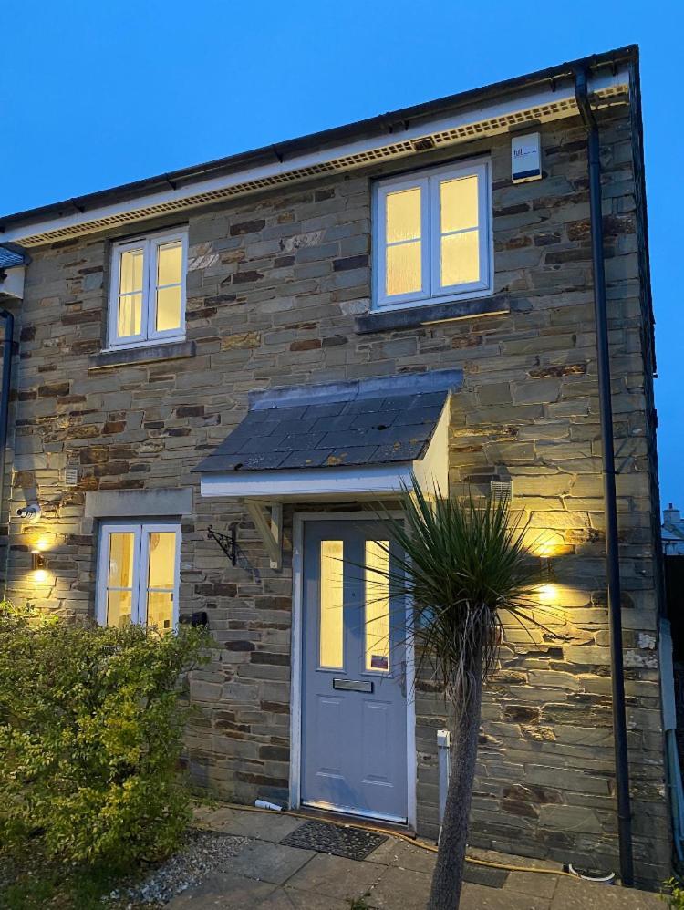 Stylish 3 Bed Home With Allocated Parking For 2 Liskeard Luaran gambar